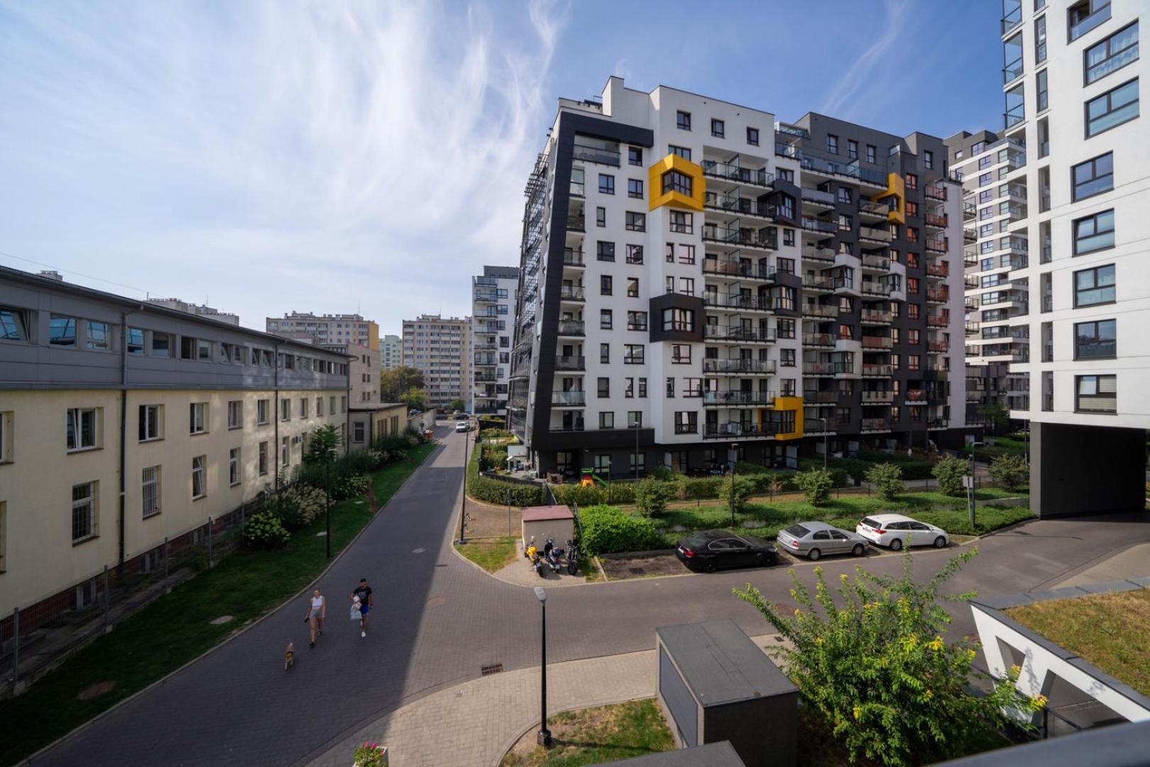 Skierniewicka Apt - Parking, Workspace, Balcony - By Rentujemy Varşova Dış mekan fotoğraf