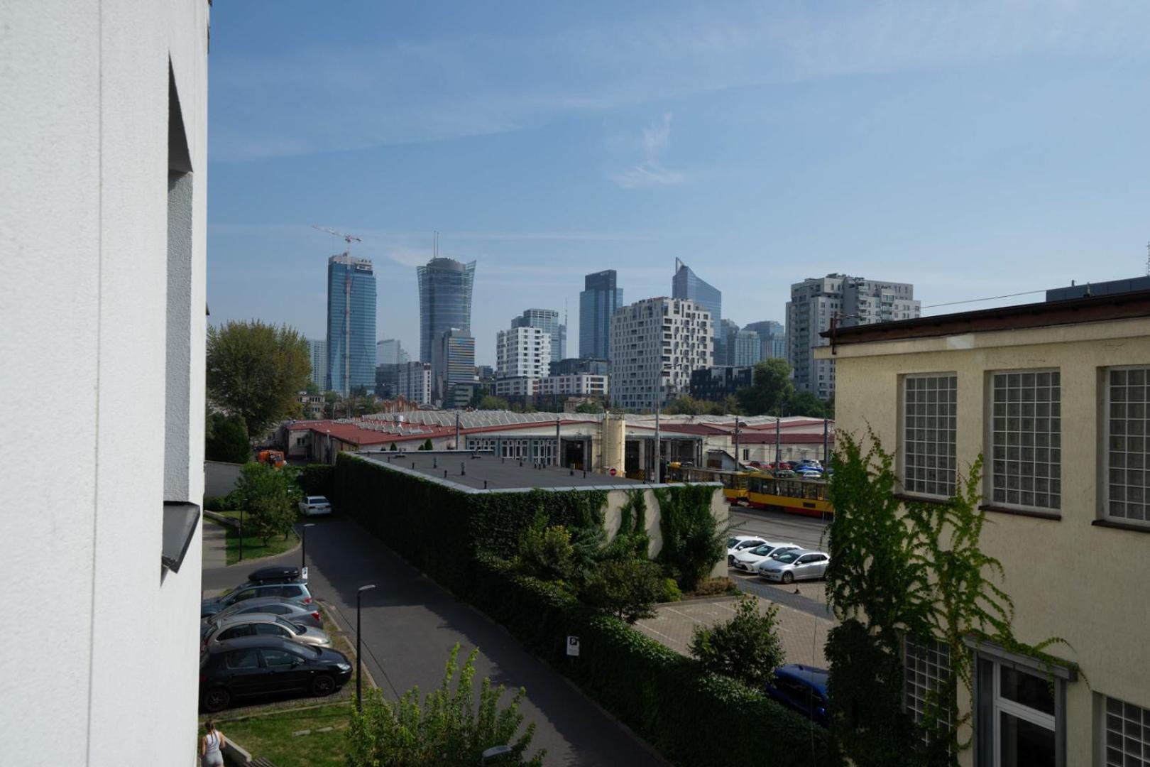Skierniewicka Apt - Parking, Workspace, Balcony - By Rentujemy Varşova Dış mekan fotoğraf