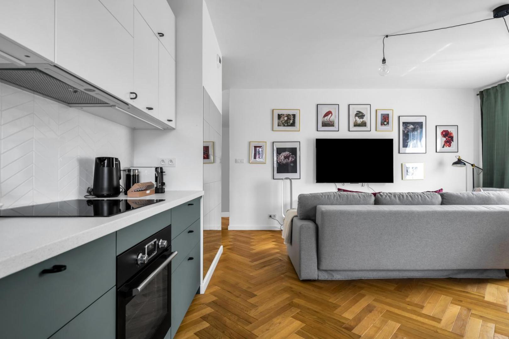Skierniewicka Apt - Parking, Workspace, Balcony - By Rentujemy Varşova Dış mekan fotoğraf