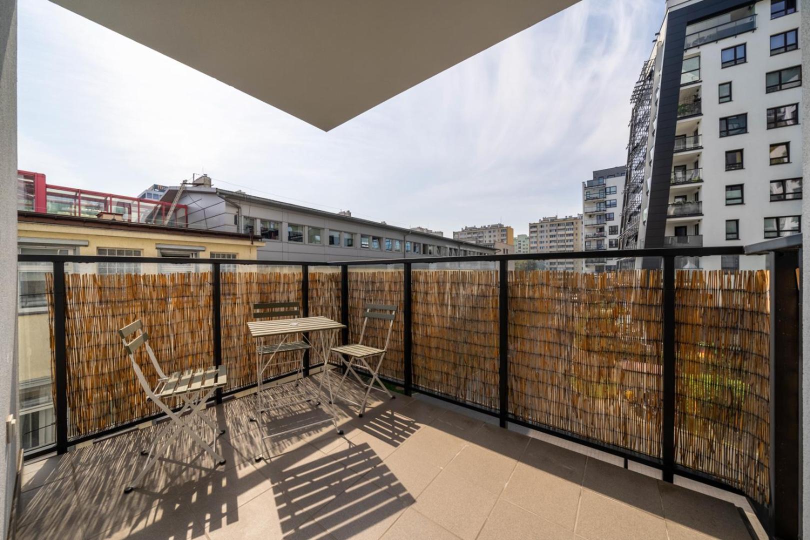 Skierniewicka Apt - Parking, Workspace, Balcony - By Rentujemy Varşova Dış mekan fotoğraf